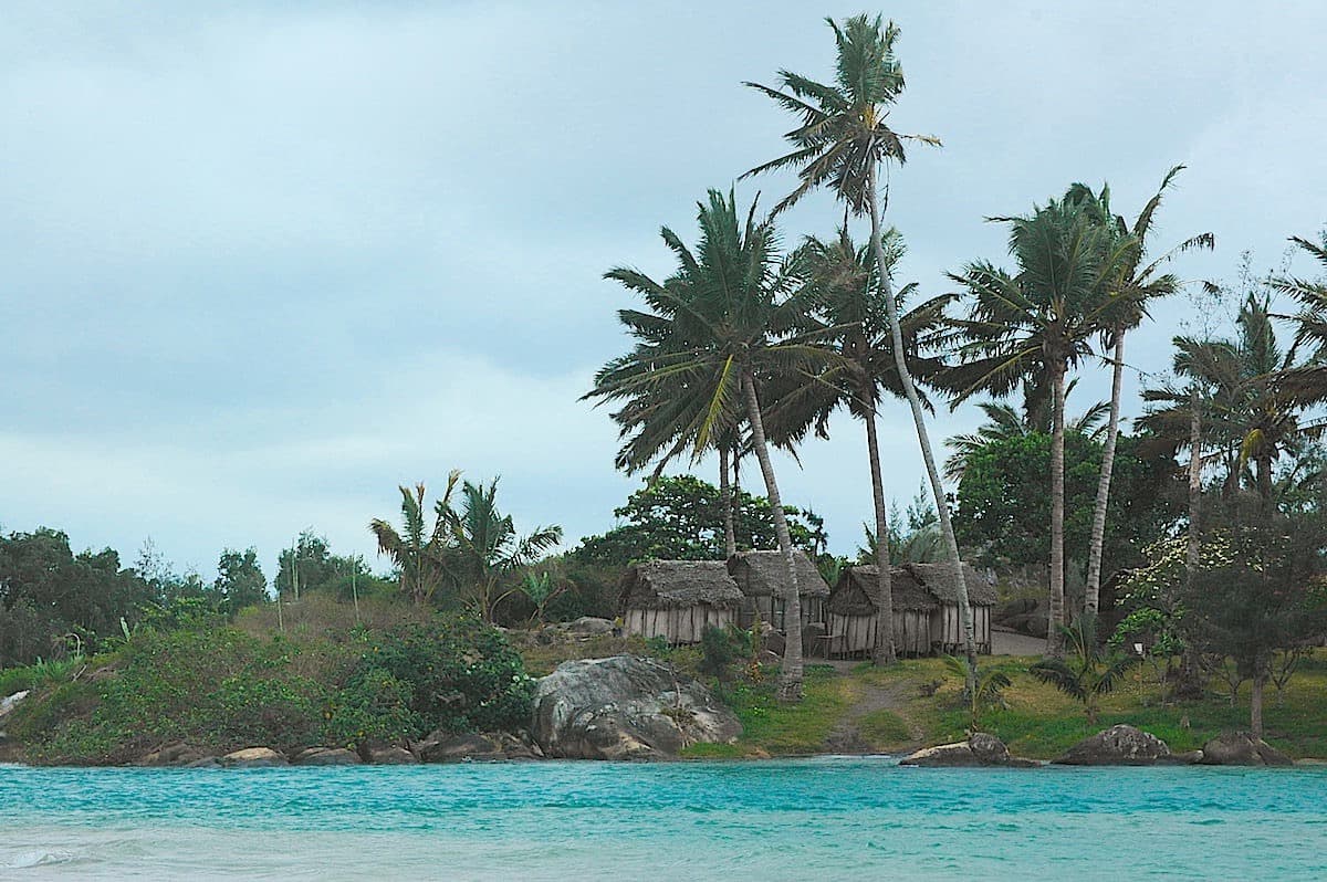 baie de lokaro village pecheur